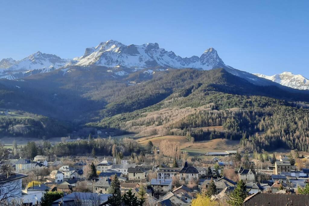 Appartement Cap plein sud en ubaye à Barcelonnette Extérieur photo